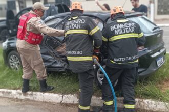 Bombeiros resgatam vítima das ferragens de veículo em Primavera do Leste