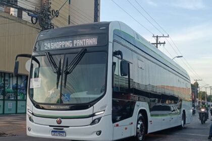 Ônibus elétrico começa a circular pelas ruas de Várzea Grande e Cuiabá