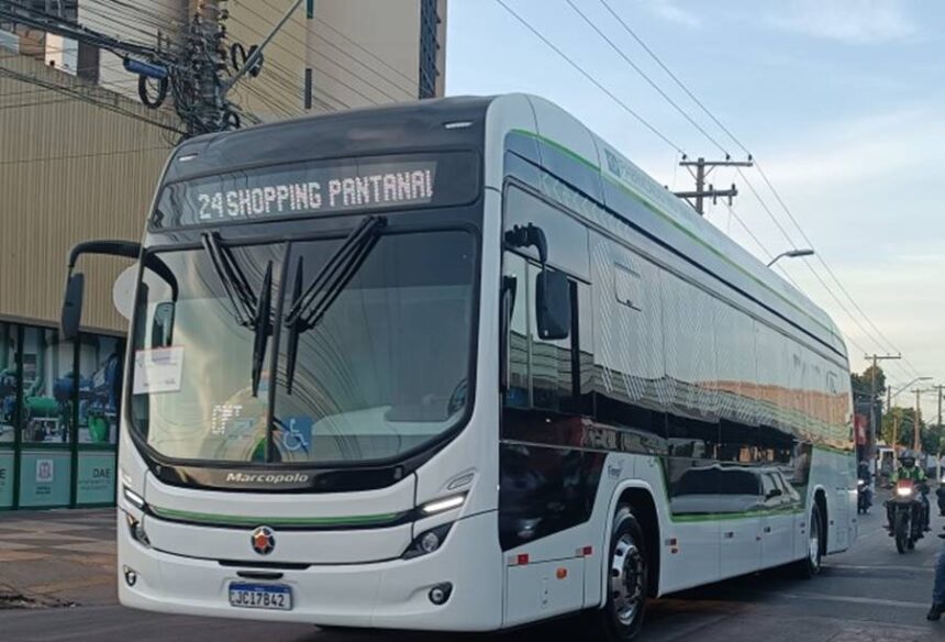 Ônibus elétrico começa a circular pelas ruas de Várzea Grande e Cuiabá