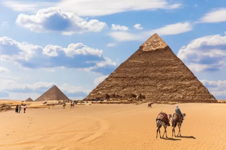 Estudo revela como as pirâmides do Egito foram construídas há mais de 4 mil anos