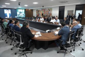 Governo de Mato Grosso anuncia ajuda de R$ 50 milhões para reconstrução do RS