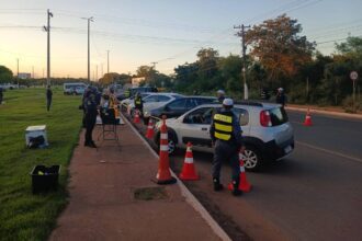 Lei Seca em Várzea Grande: 105 autos de infração, 62 veículos removidos e 3 prisões