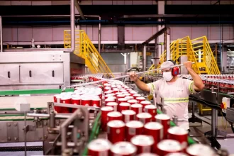 Solar Coca-Cola abre vagas de estágio para jovens em Várzea Grande