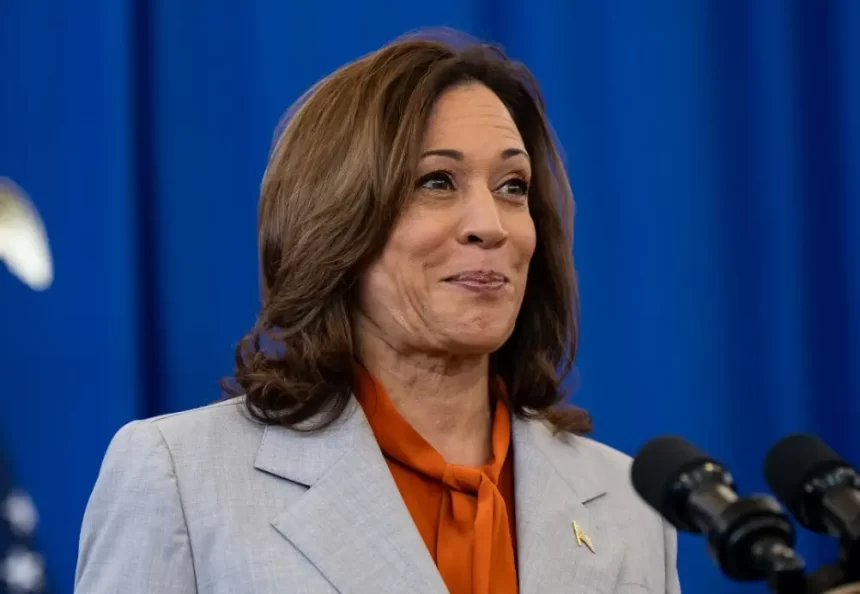 Caminho livre para Kamala Harris disputar eleições contra Trump