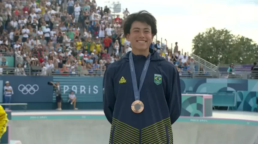 Augusto Akio conquista bronze no Skate Park nas Olimpíadas de Paris 2024