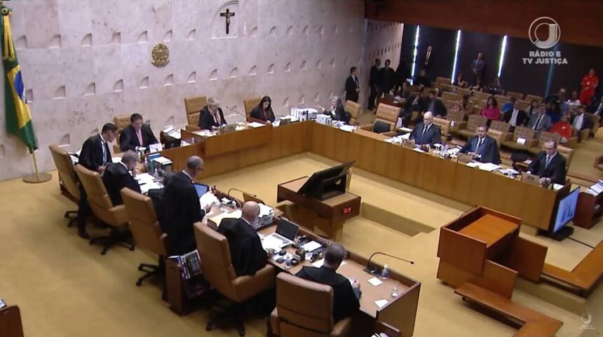 1ª Turma do STF mantém a decisão de Moraes de suspender o X