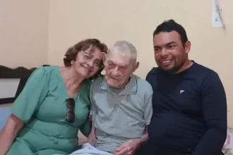 Aos 111 anos, brasileiro se torna o homem mais velho do mundo