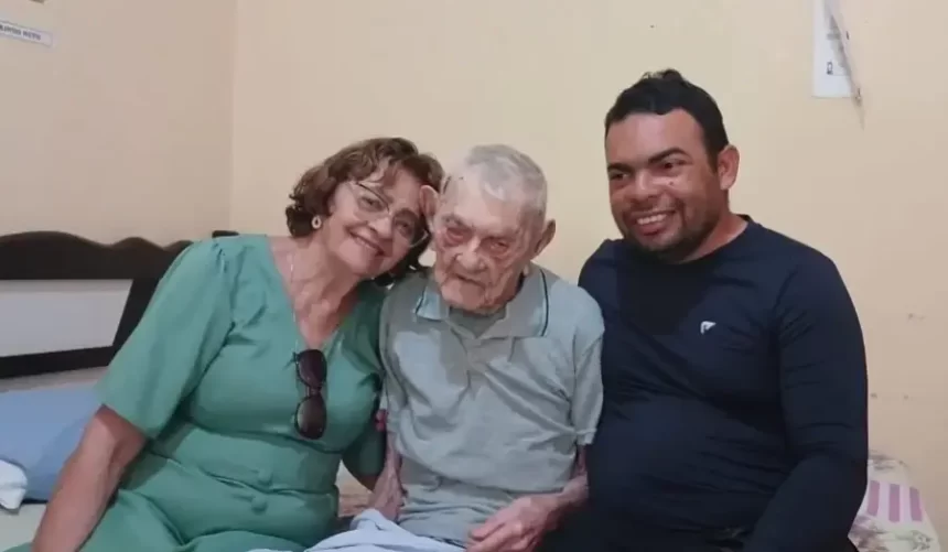 Aos 111 anos, brasileiro se torna o homem mais velho do mundo