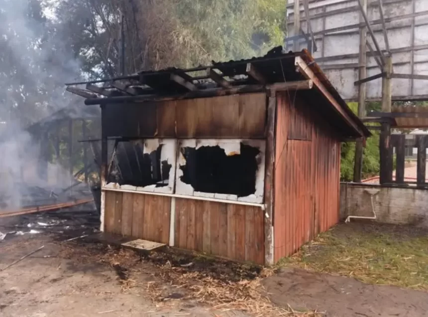 Autor de explosões no STF tem casa incendiada, ex-mulher é a principal suspeita