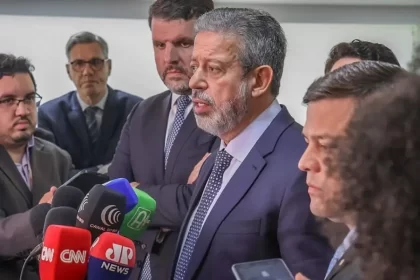 Câmara envia documentos ao STF para liberação das Emendas de Comissão