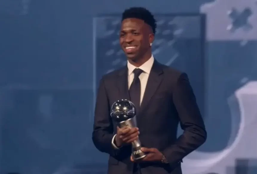 FIFA The Best: Vini Jr é eleito o melhor jogador de futebol do mundo em 2024