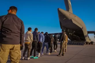 Aeroporto de Confins recebe primeiro voo com deportados dos EUA