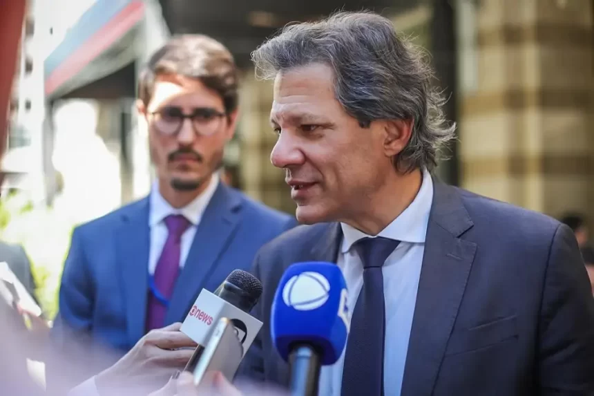 Haddad anuncia a criação de uma plataforma de crédito consignado para trabalhadores com CLT