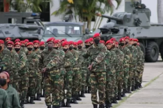 Venezuela invade território brasileiro, fecha fronteira e realiza exercícios militares