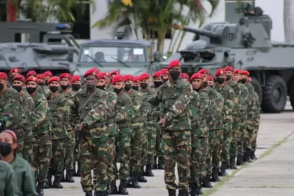 Venezuela invade território brasileiro, fecha fronteira e realiza exercícios militares