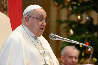 Papa Francisco é diagnosticado com pneumonia bilateral