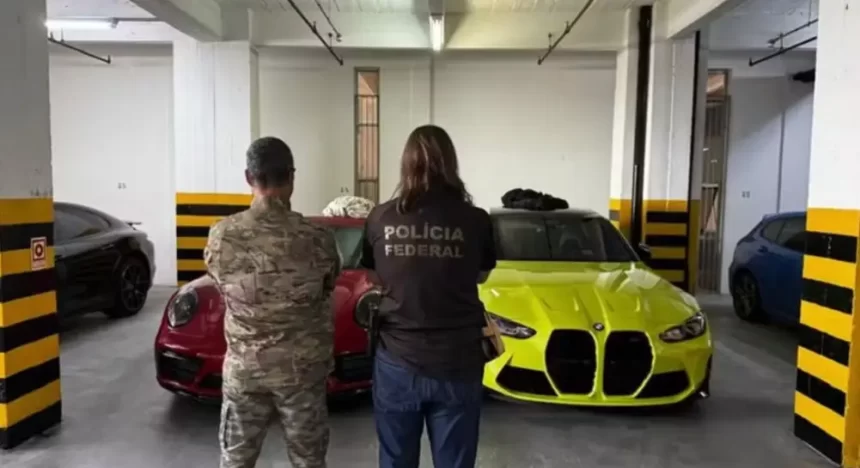 Carros de luxo apreendidos com careca do INSS