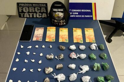 Mulher é presa com cocaína e 54 porções de maconha