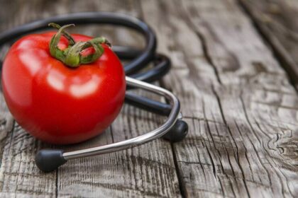 Estudo revela o poder do tomate no combate à pressão alta