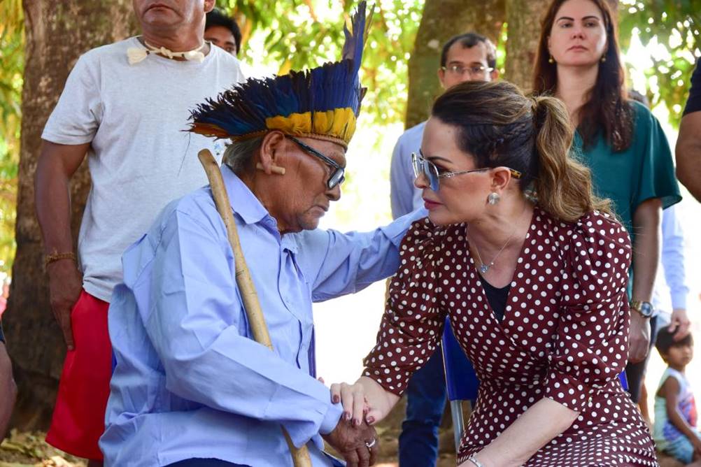 Governo do estado distribui cestas básicas em comunidades indígenas