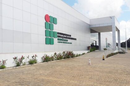 Servidores entram greve e paralisam Institutos Federais em todo o Brasil