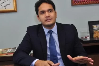 Ex-Vereador João Emanuel é condenado a 8 anos por estelionato e organização criminosa