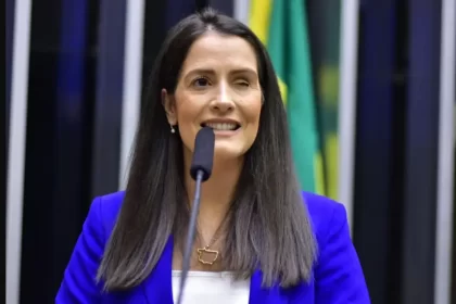 Lira decreta luto na Câmara pela morte da deputada Amália Barros