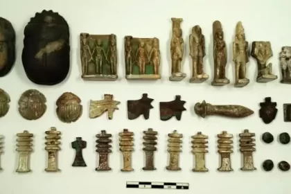 Arqueólogos encontram múmias com línguas douradas e unhas de ouro