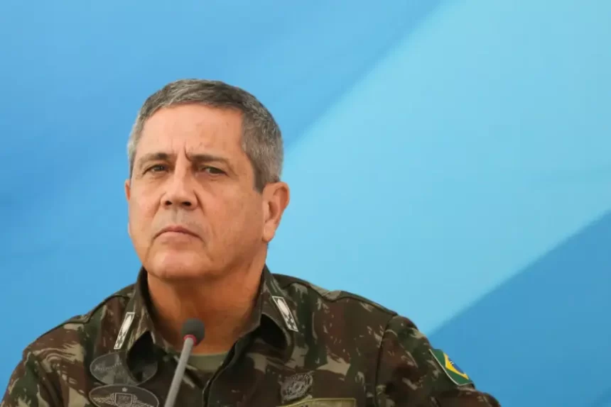 Preso desde o dia 14, Gal Walter Braga Netto é vigiado 24 horas por dia