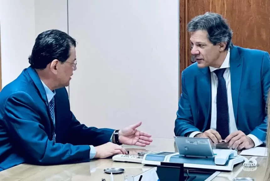 Relator de Reforma Tributária inclui armas e munições no 'imposto do pecado'