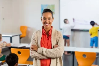 Mais Professores: governo dará bolsa de R$ 1.050 para docentes em formação