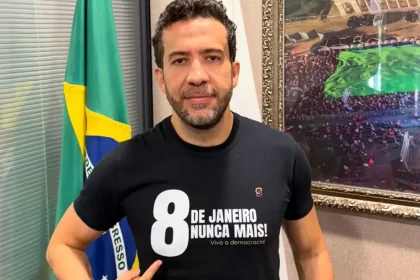 André Janones firma acordo com a PGR e devolverá R$ 131,5 mil por rachadinha