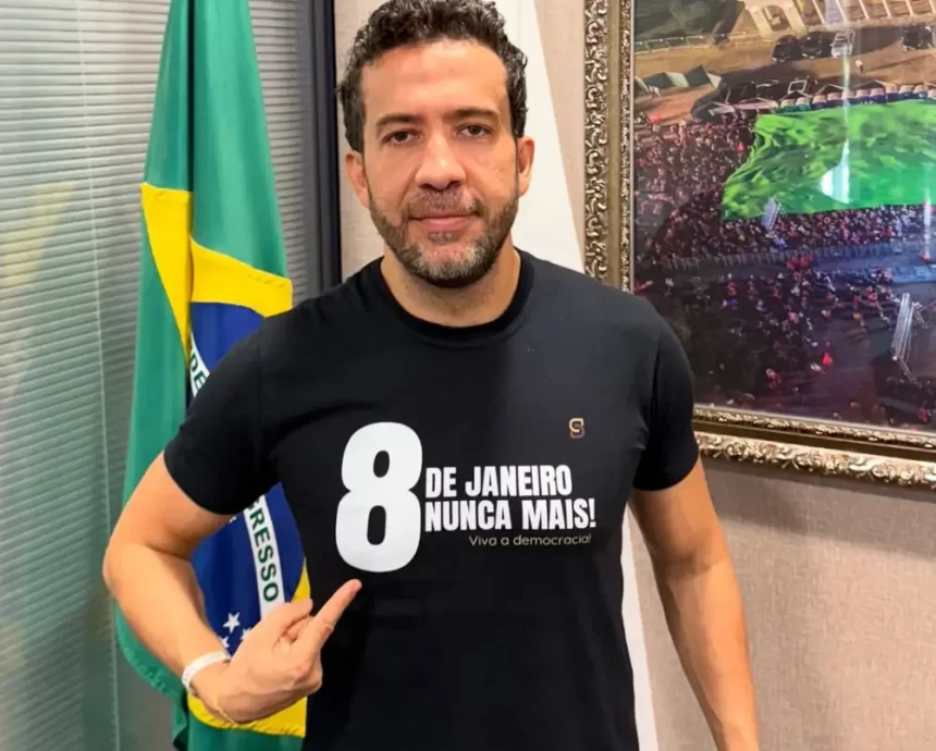André Janones firma acordo com a PGR e devolverá R$ 131,5 mil por rachadinha