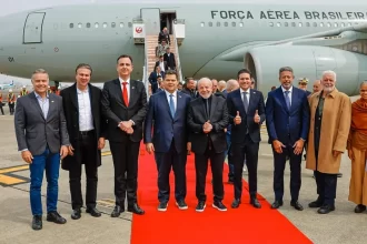 Autoridades disputam vaga em comitiva que vai ao funeral do Papa Francisco