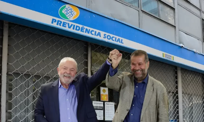 Congresso revogou em 2022, lei de Bolsonaro que punia fraudes em descontos do INSS