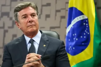 STF adia prisão de Collor após pedido de destaque de Gilmar Mendes