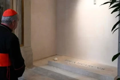Vaticano confirma para 7 de maio o início do novo conclave que elegerá o próximo papa