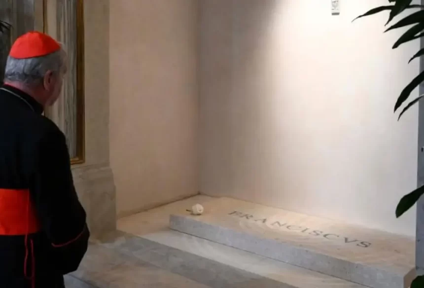 Vaticano confirma para 7 de maio o início do novo conclave que elegerá o próximo papa