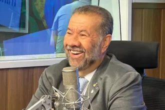 Ministro Carlos Lupi deve pedir demissão em meio a crise no INSS