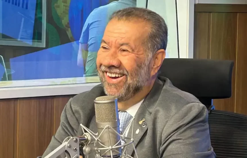 Ministro Carlos Lupi deve pedir demissão em meio a crise no INSS