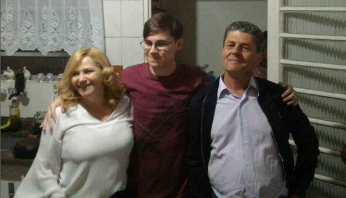 Raphael Mateus e seus pais - Relembre o caso que chocou o Brasil