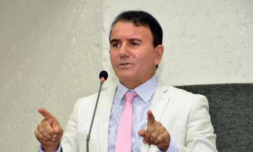 Prefeito de Palmas é preso em suposto esquema de venda de sentenças e dados sigilosos