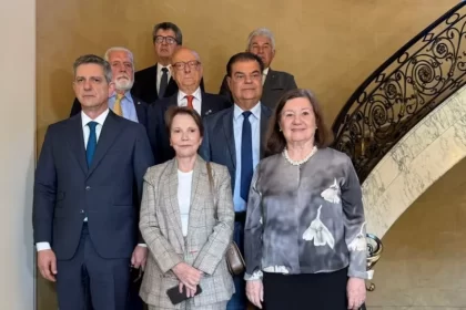 Sem agenda oficial, viagem de senadores brasileiros aos EUA para discutir tarifas já custou quase R$ 500 mil