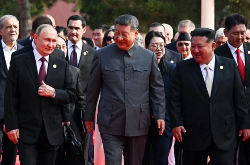 China exibe poder militar e lança Xi Jinping como líder supremo da nova ordem mundial