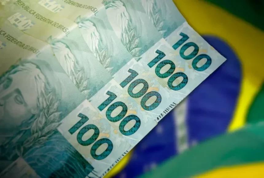 Dívida do Brasil atinge 90% do PIB e pressiona contas públicas, aponta FMI