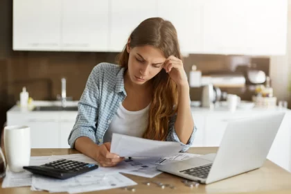 Número de inadimplentes no Brasil ultrapassou 71,7 milhões em agosto