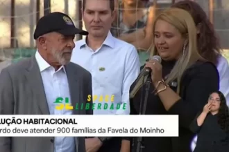 Vídeo de Lula dividindo palco com líder do PCC, presa por tráfico na Favela do Moinho, viraliza na web