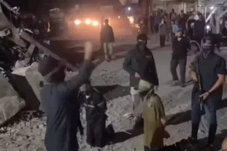 De volta a Gaza, grupo terrorista Hamas fuzila civis em praça pública