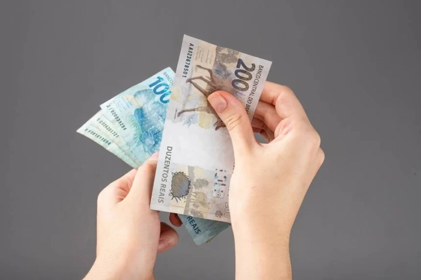 Gastos com programas sociais devem superar R$ 441 bilhões em 2025