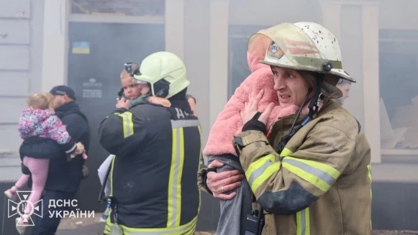 Rússia lança mais de 400 mísseis e acerta jardim de infância na Ucrânia